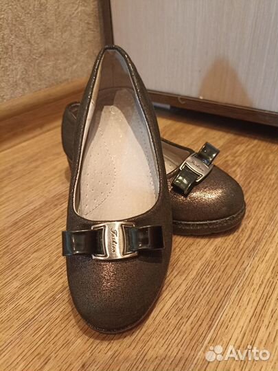 Обувь для девочки. Торг