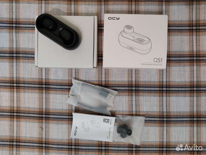 Наушники беспроводные QCY новые