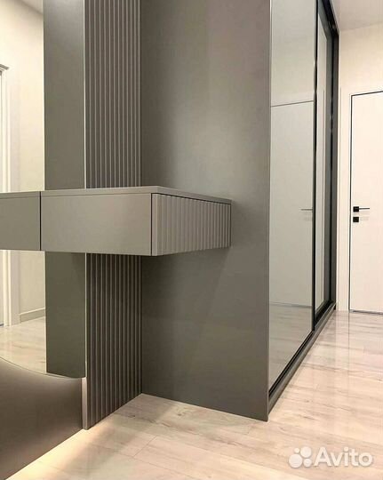 Шкаф купе с зеркалом