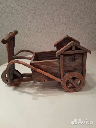 Деревянное кашпо