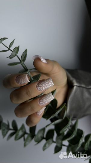 Наращивание ногтей