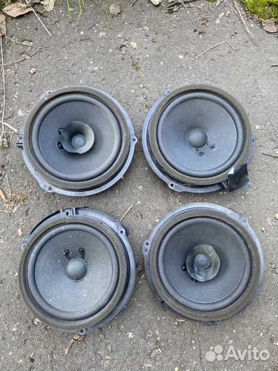 Штатные динамики Ford Focus 3