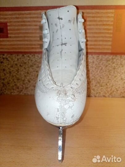 Фигурные коньки edea ice fly 235