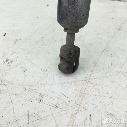 Амортизатор двери багажника Фольксваген Транспор