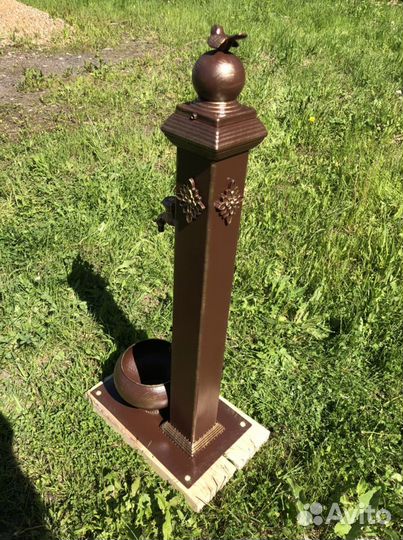 Декоративная садовая колонка