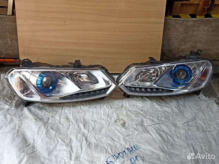 Фары галогеновые Zoty T600