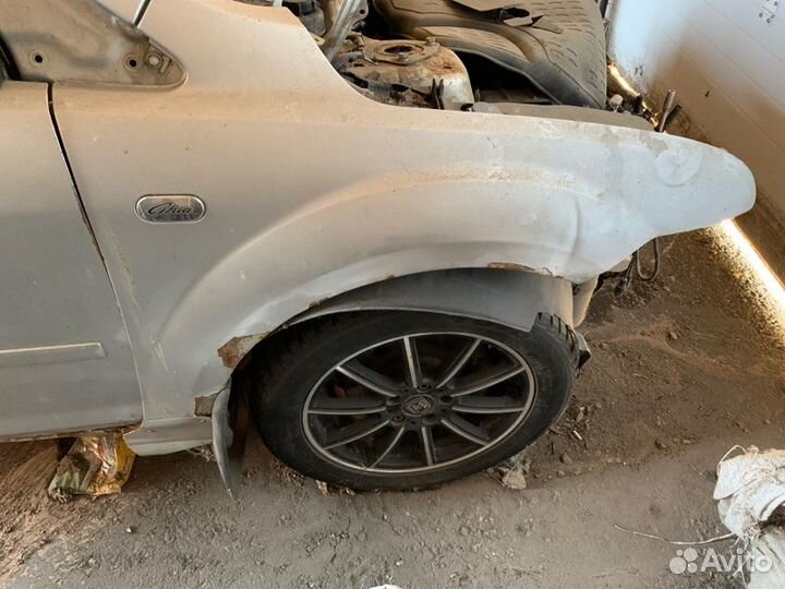 Крыло переднее правое ford Focus II 2005-2008