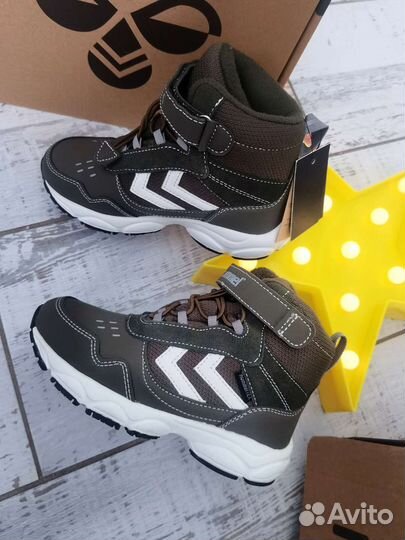 Кроссовки новые