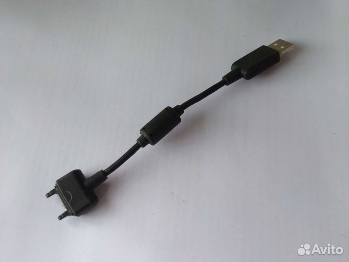 Провода и зарядные устройства для старых телефонов