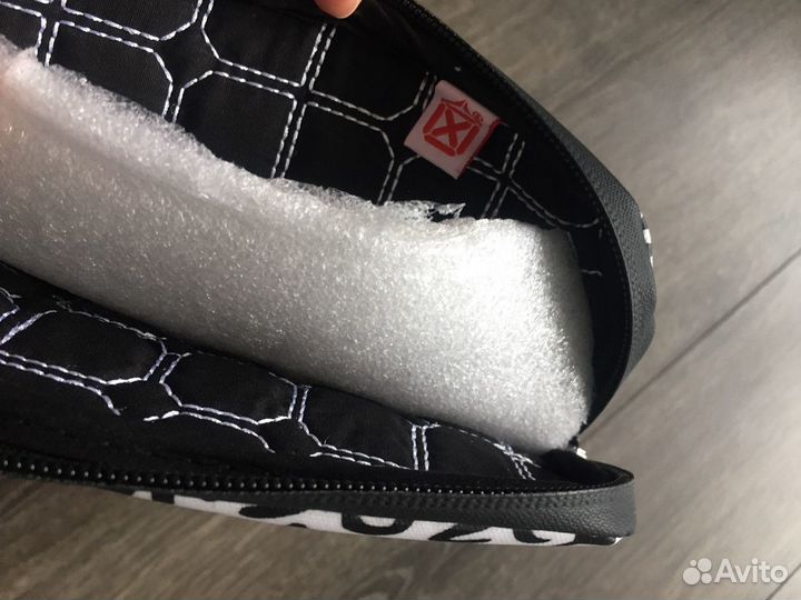 Чехол для macbook pro 15” черные символы