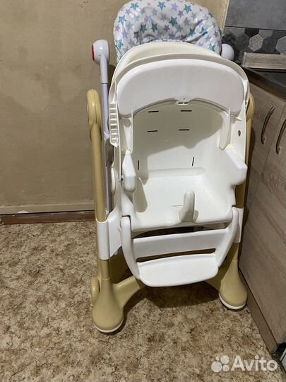 Детский стол для кормления