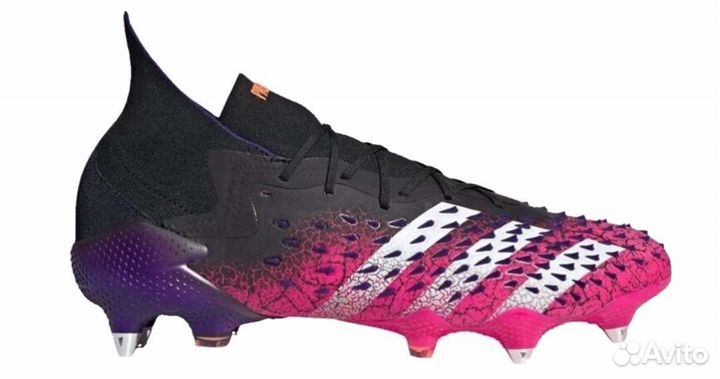 Футбольные бутсы