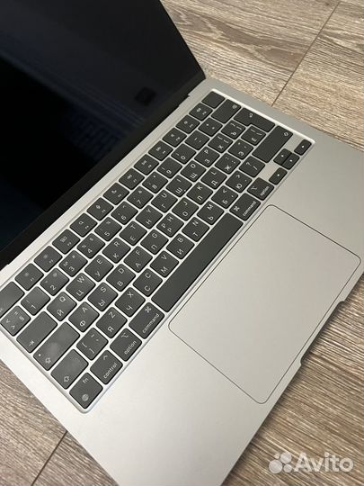 Macbook air 13 m2 8 256