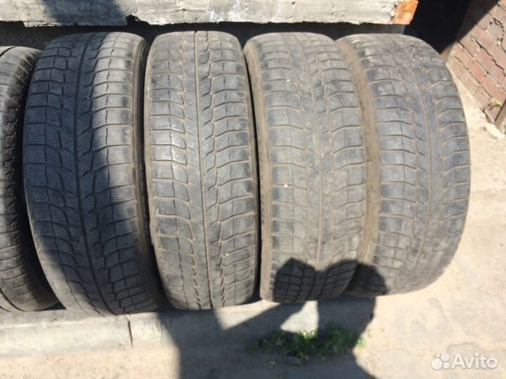 Michelin Agilis 3 225/65 R17