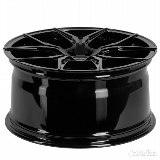 Разноширокие кованые диски R20