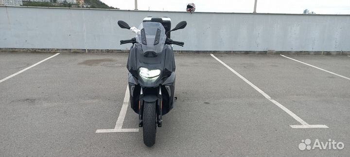 BMW C400X