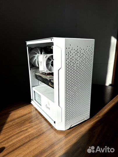 I7 8/16 Ядер + RX580 8G + SSD 1T + 16GB озу