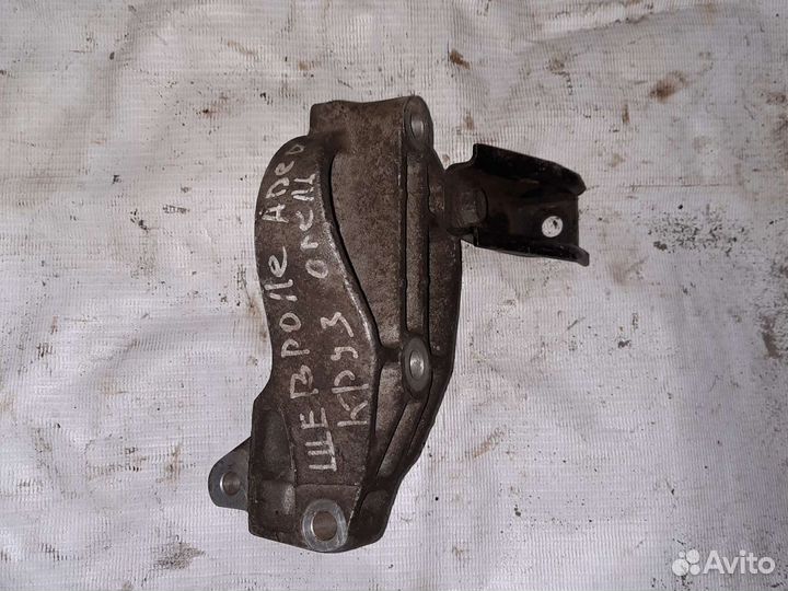 Кронштейн крепления гура aveo t250