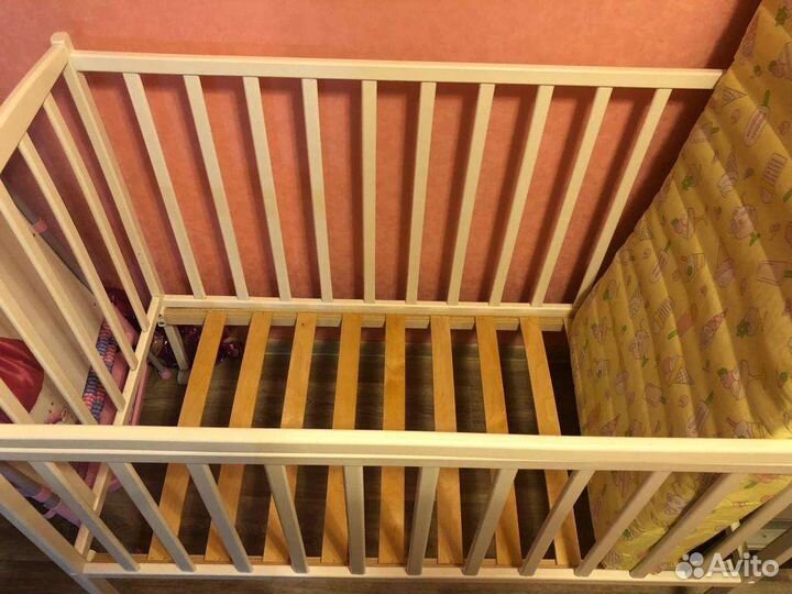 Детская кроватка