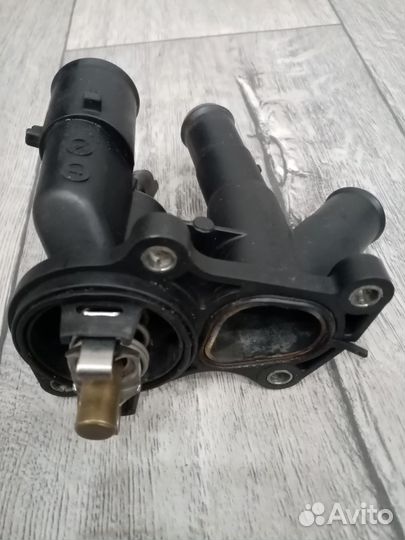 Термостат+корпус на ford focus 2