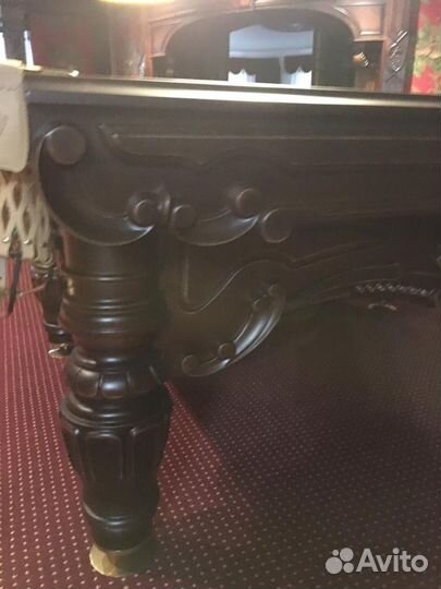 Бильярдный стол