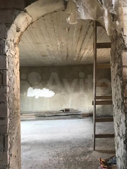 Дом 300 м² на участке 6 сот.