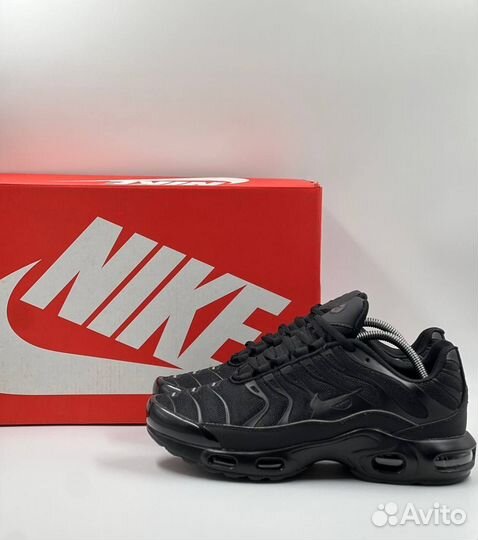 Кроссовки черные Nike Tn air max