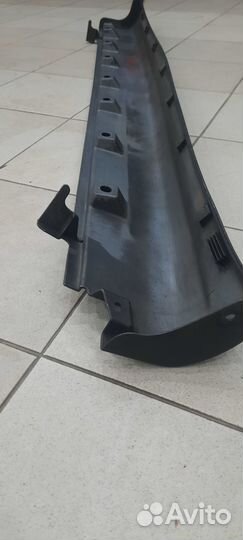 Suzuki SX4 2006-2014 левая накладка на порог