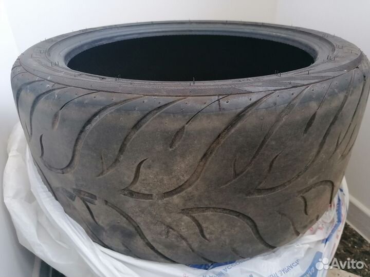 Federal 595RS-RR 275/35 R19