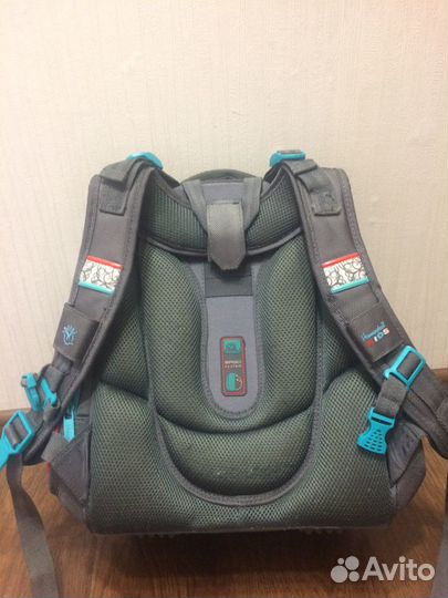 Рюкзак школьный Hummingbird