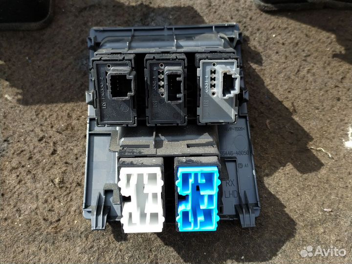 Боковые воздуховоды lexus RX350