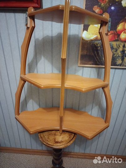 Полка навесная угловая