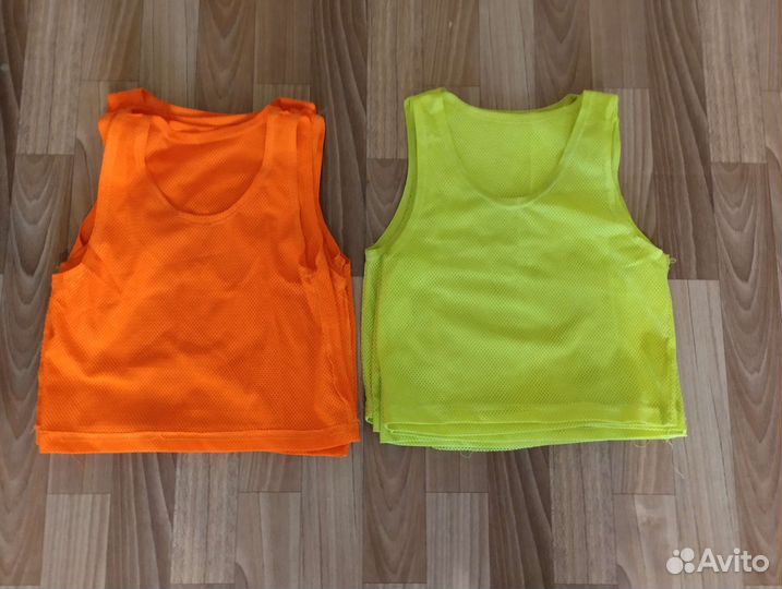 Манишки футбольные