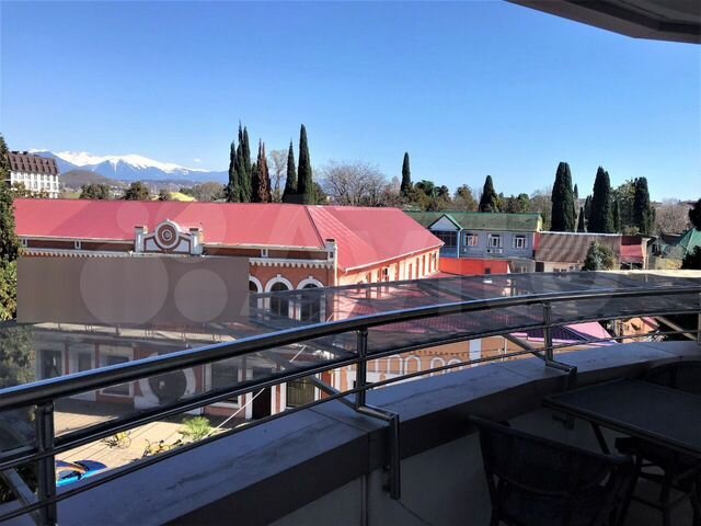 2-к. квартира, 69 м², 4/10 эт.