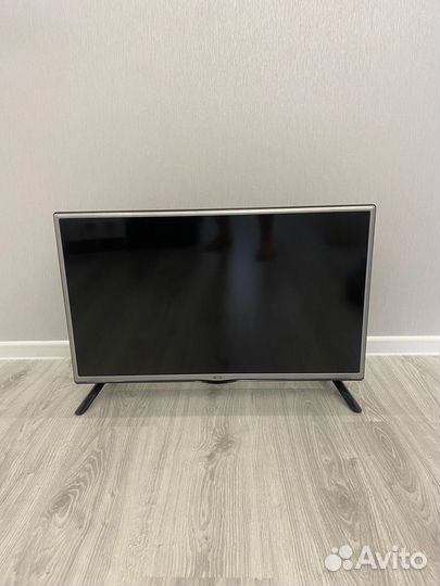Телевизор LG 32LF550U