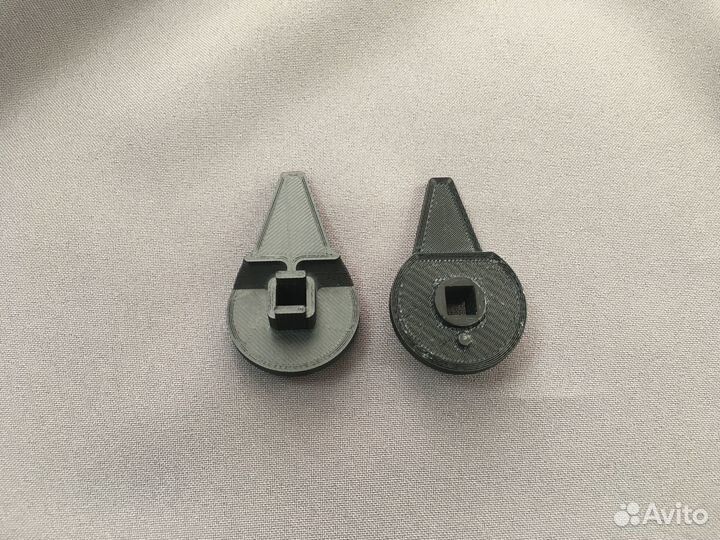 Защелка стопорная задвижка обшивки багажника VAG