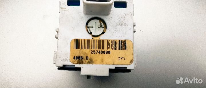 Кнопка регулировки сидения Cadillac SRX 25749090