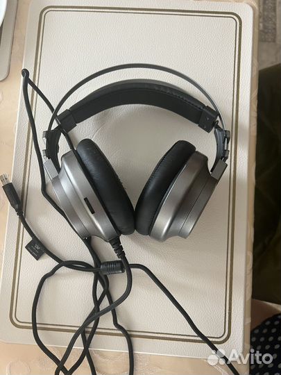 Игровые наушники
