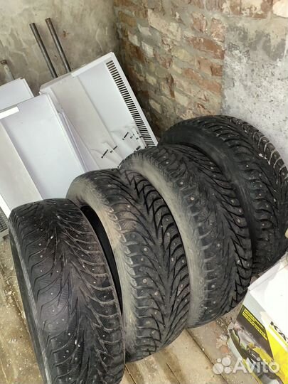 Yokohama A008 235/65 R17