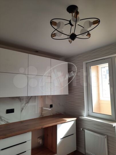 2-к. квартира, 58 м², 4/10 эт.