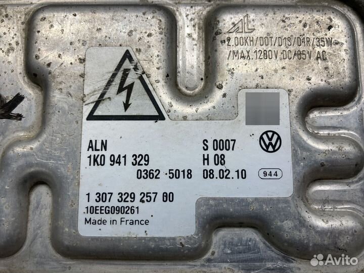 Блок розжига L/R Volkswagen Passat CC 2010