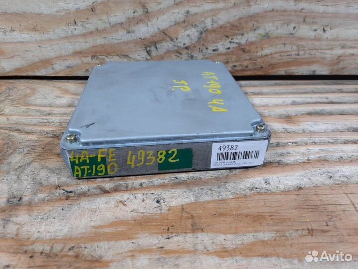 Блок управления двс toyota carina E