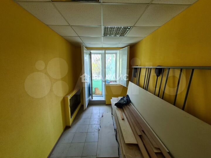 3-к. квартира, 57 м², 1/9 эт.