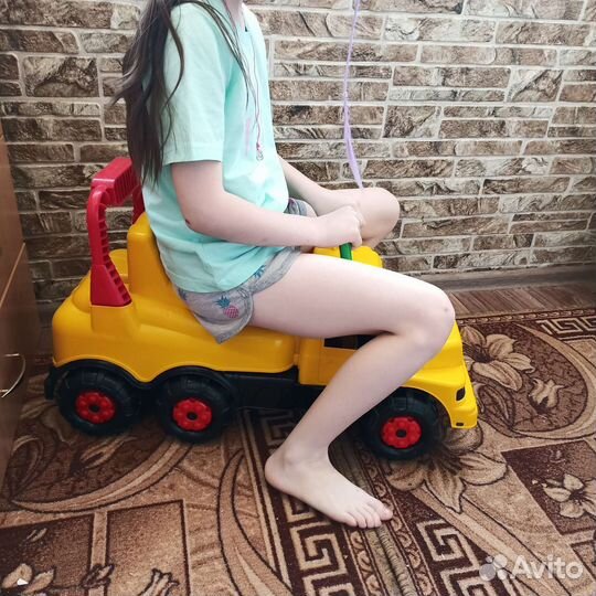 Машина детская