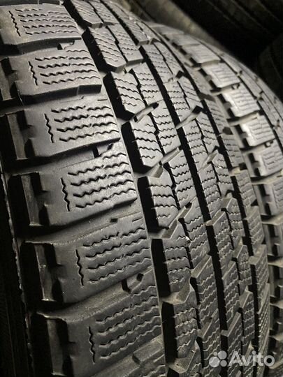 Goodyear Ice Navi Zea II 215/60 R17