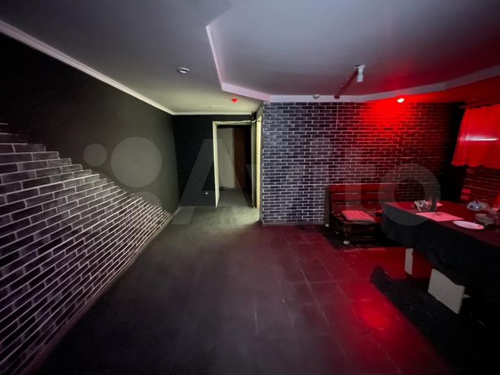 Два помещения в центре 235 м²