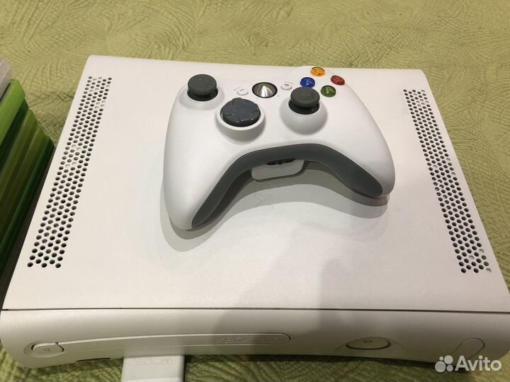 Xbox 360 с дисками