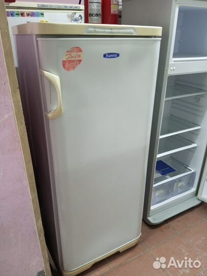 Большая морозильная камера Бирюса