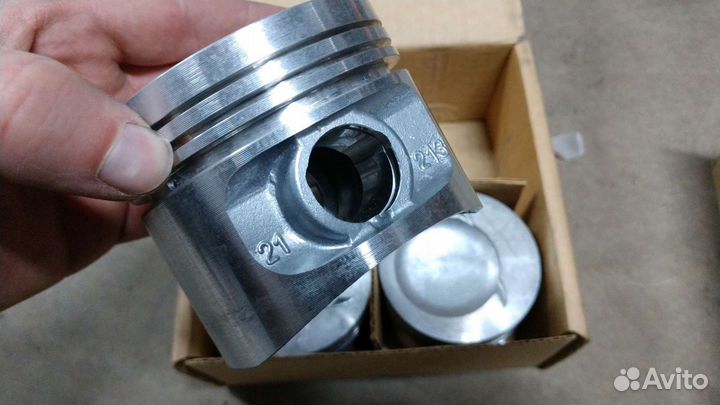 Поршни ваз Лада 8 кл и классика 82мм