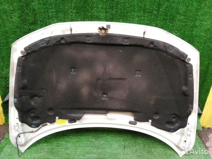 Капот Volvo V70 SW